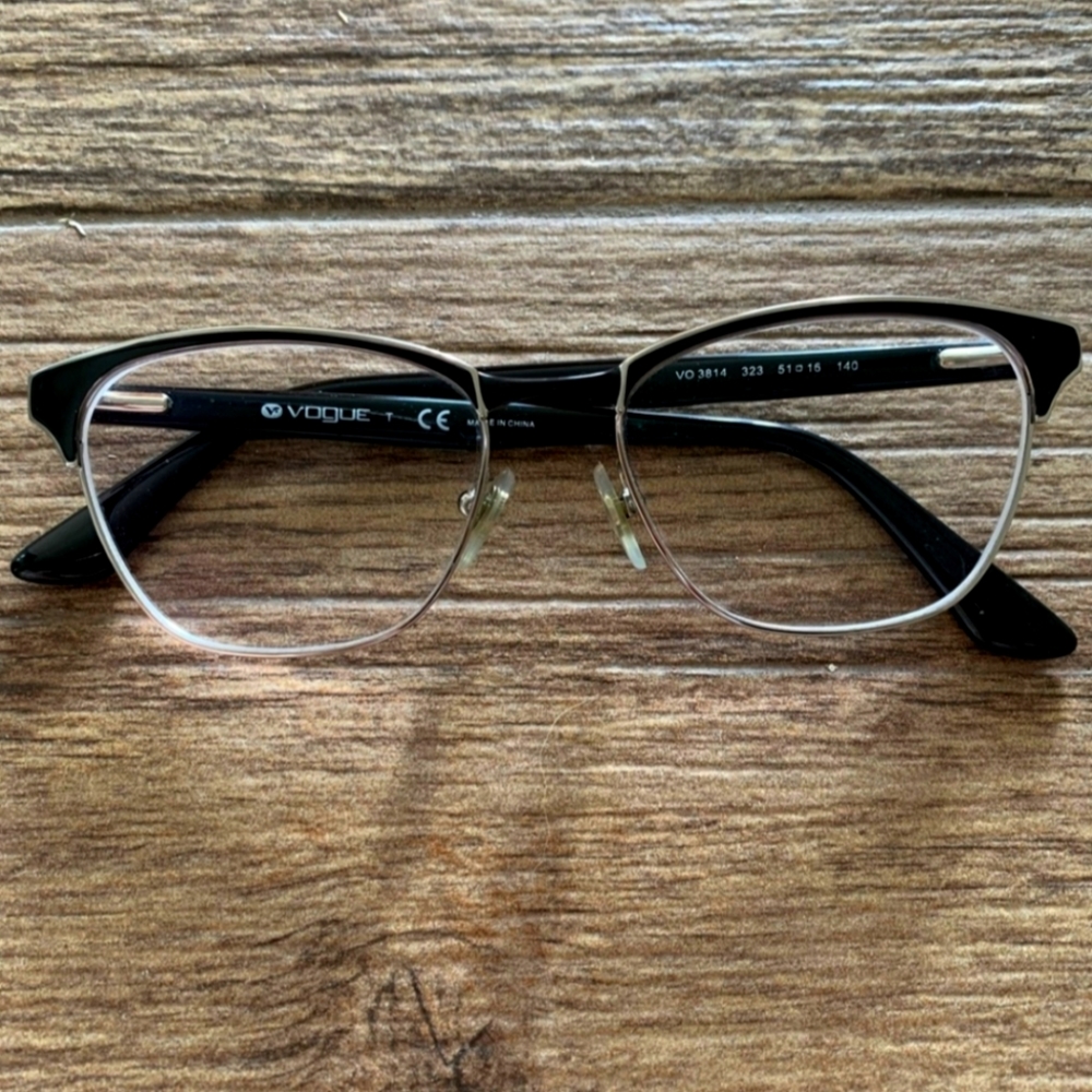 Vogue women’s classic eyeglasses